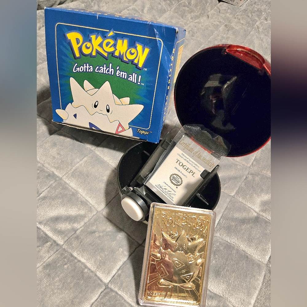 Pokemon Gold Togepi Set with Red and Black Poké Ball